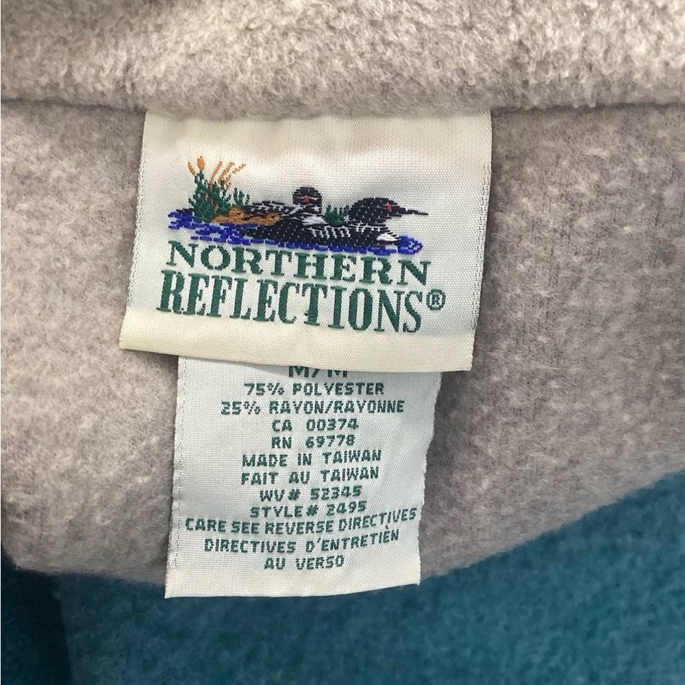 Northern Reflections Beige and Blue Sweater - Picture 3 of 10